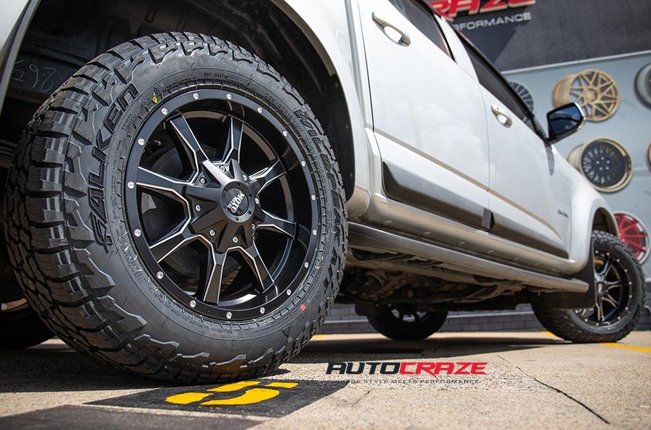HOLDEN COLORADO MO970 SATIN BLACK MILLED ACCENTS